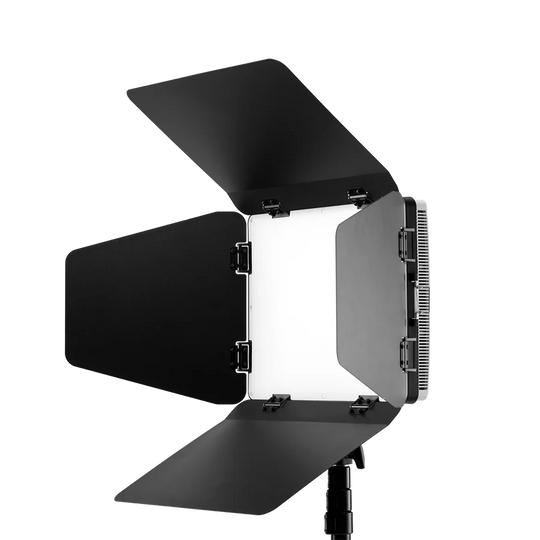 amaran Pano 120c Barndoors