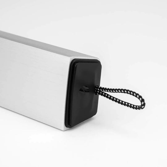 Close up view of paracord hang loop detail