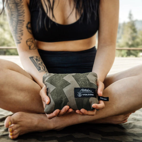 Matador Packable beach towel - Volcom Wanderer Stripe MVBT01WND