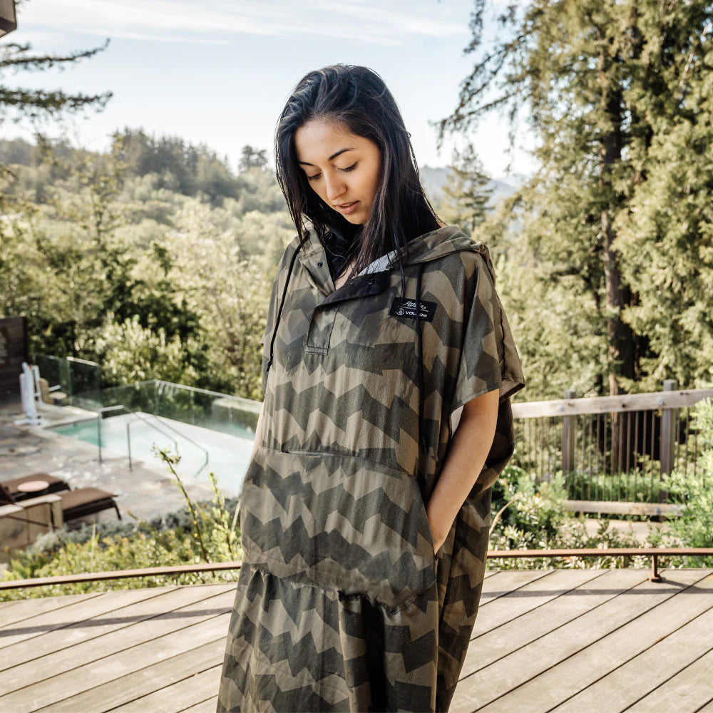 Matador Packable Towel Poncho - Volcom Wanderer Stripe  MVPO01WND