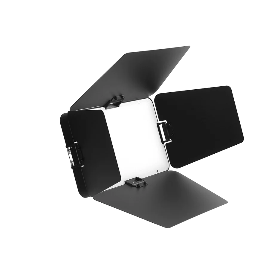 amaran Pano 60c Barndoors