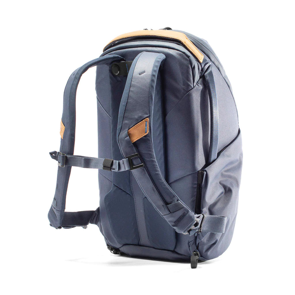 (Same Day Delivery)Peak Design Everyday Backpack Zip 20L (Black, Ash, Midnight)