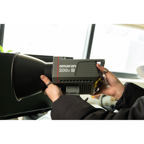 amaran COB 200x S Bi-Color LED Monolight