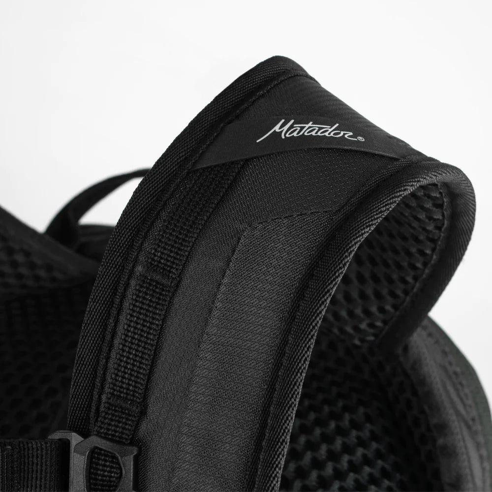 Matador Beast18 2.0 Packable Backpack - Charcoal MATBE18001BK