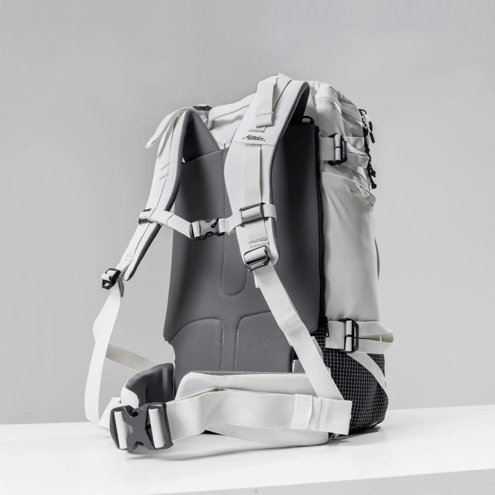 Matador GlobeRider45 Travel Backpack MATGR45001BK - Red Dot Photo