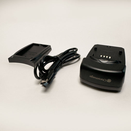 Chromage 单相机电池充电器适用于佳能、尼康、奥林巴斯、富士、索尼（附加 USB 输出）