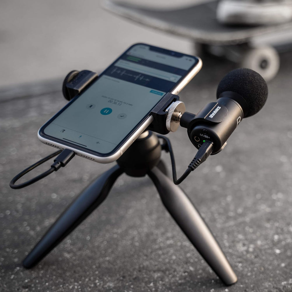 Shure MOTIV MV88+ Video Kit - Digital Stereo Condenser Microphone and tripod for Smartphones