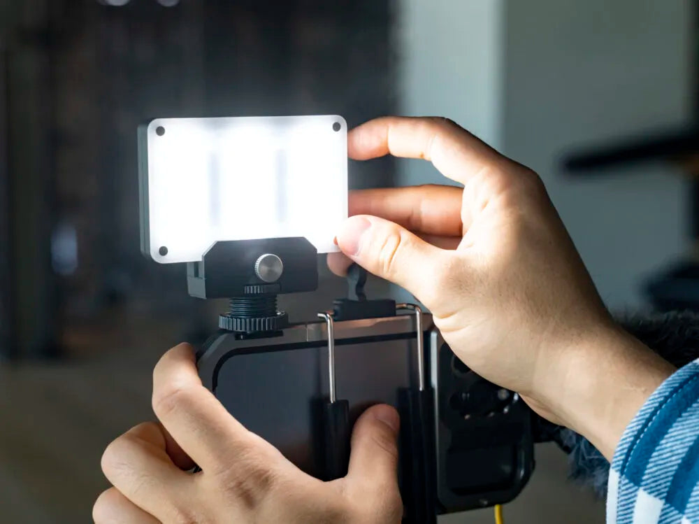 Aputure AL-M9 Amaran Pocket-Sized Daylight-Balanced LED Light