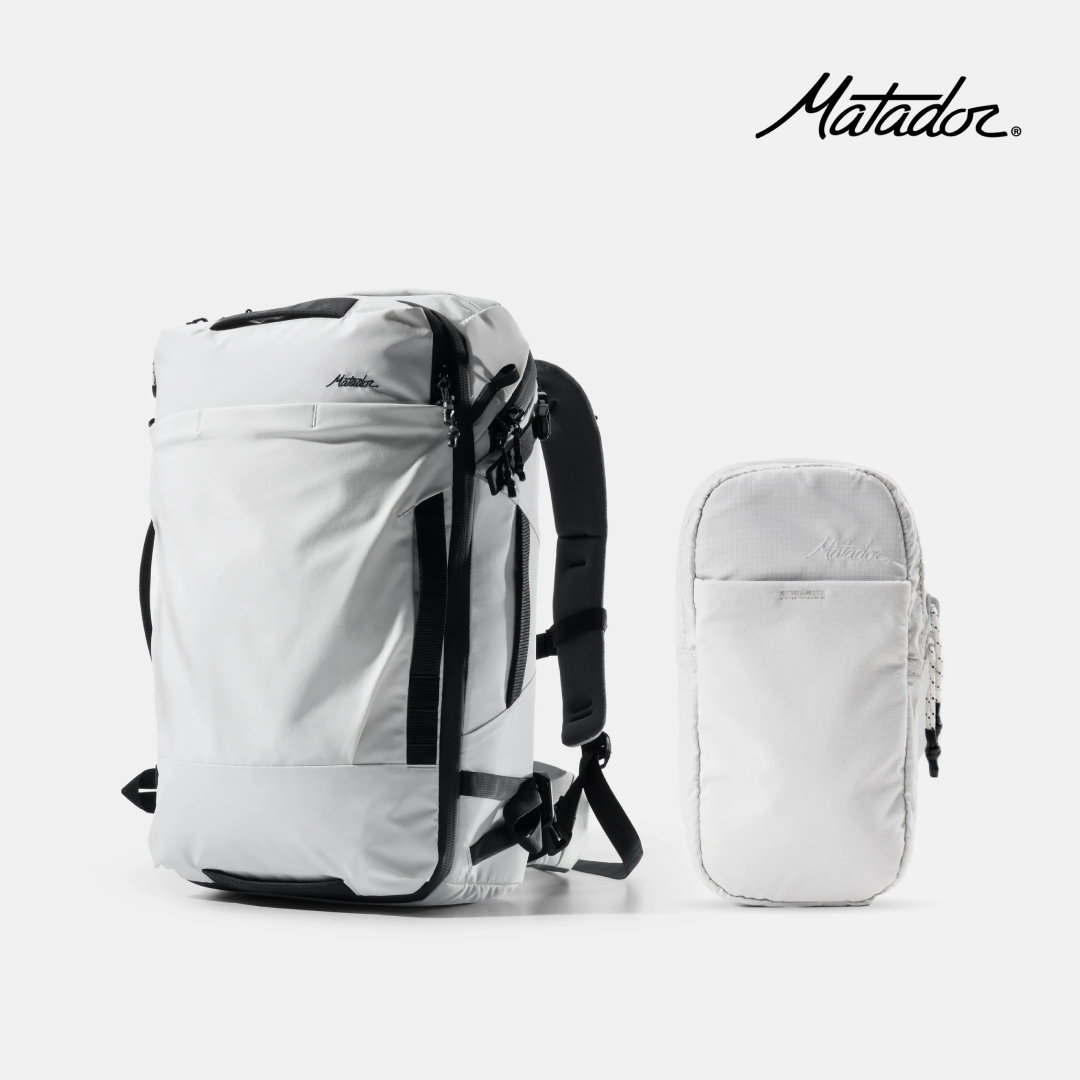 Matador GlobeRider35 + matador speed stash on a white background