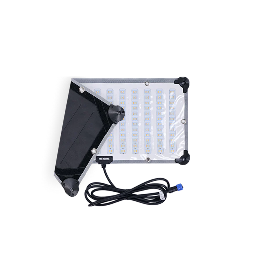 amaran F21x 双色 LED 垫柔性灯带网格（V 型安装，60 厘米 x 30 厘米）