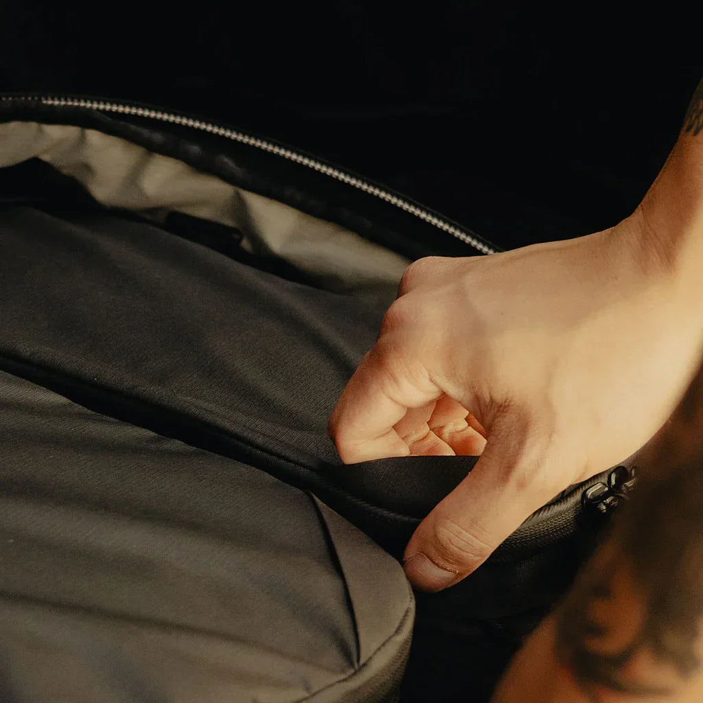 Peak Design Travel Camera Cube (Medium) - Red Dot Photo