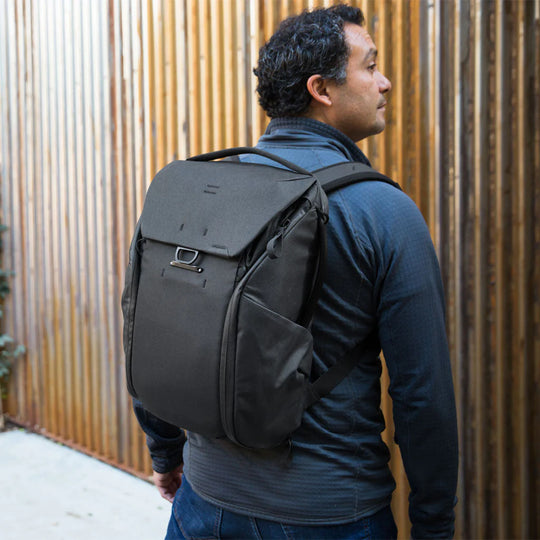 (Same Day Delivery)Peak Design Everyday Backpack 20L V2 (Black, Charcoal, Ash, Midnight)