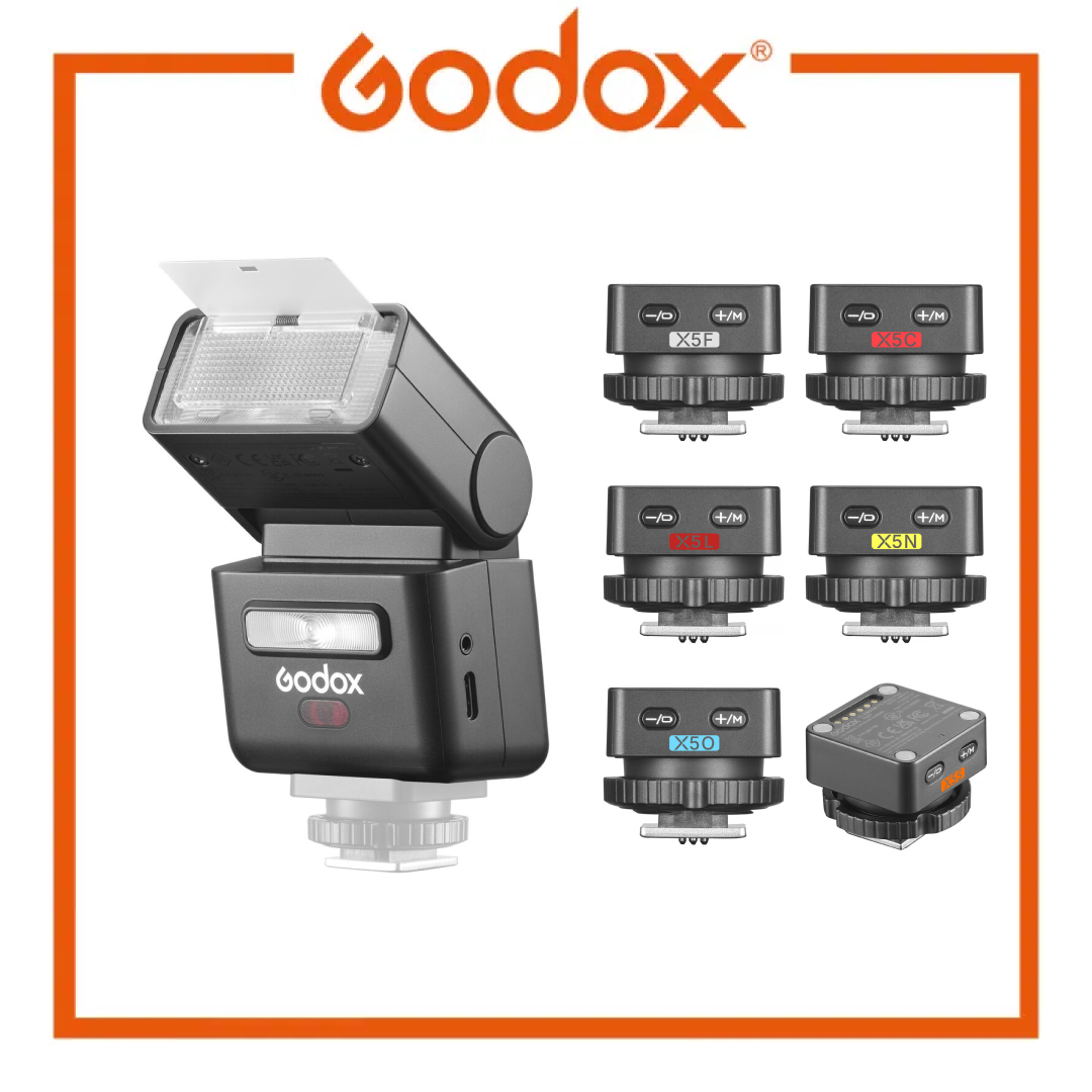 Godox iT32 & X5 camera flash and accessories on a white background with Godox branding.
