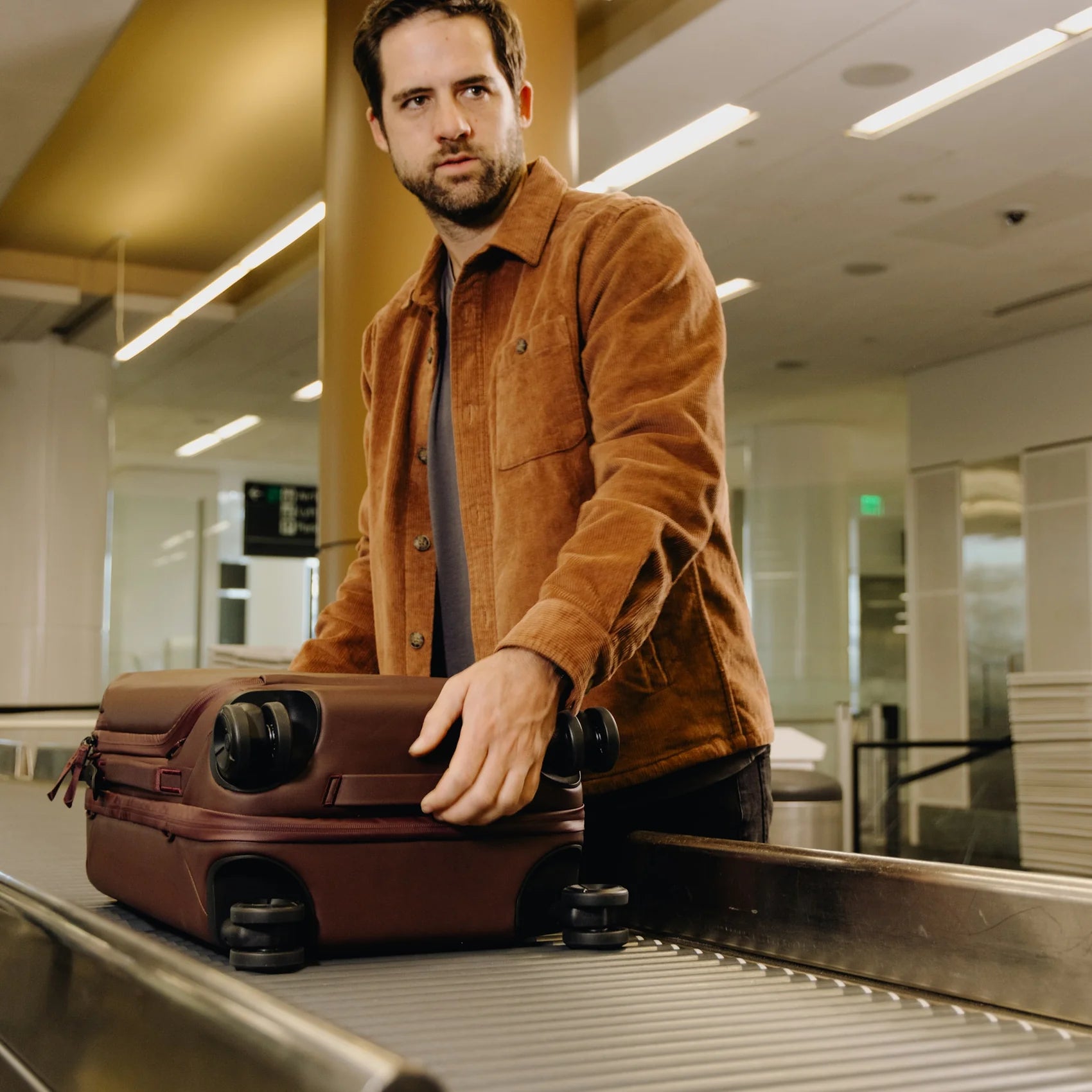 Peak Design Roller Pro Carry-On Luggage