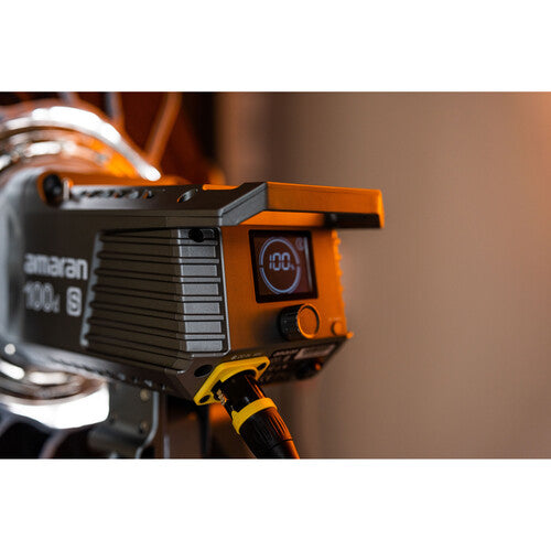 Amaran 100D S COB 日光 LED 视频灯，配备新型双蓝光芯片组 Bowen Mount by Aputure